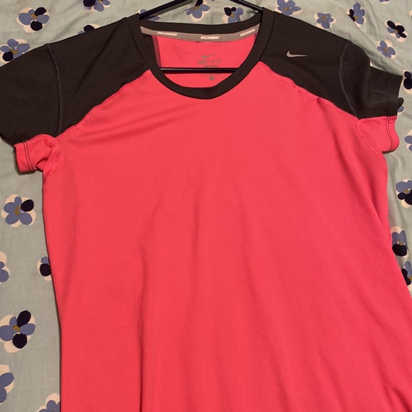 Nike Pink Dri Fit Running Shirt - Picture 3 of 9